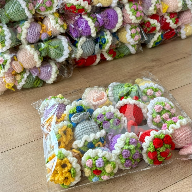15 Pack Hand-Knitted Bouquets  - Baby Products Gift Pack recension och pris