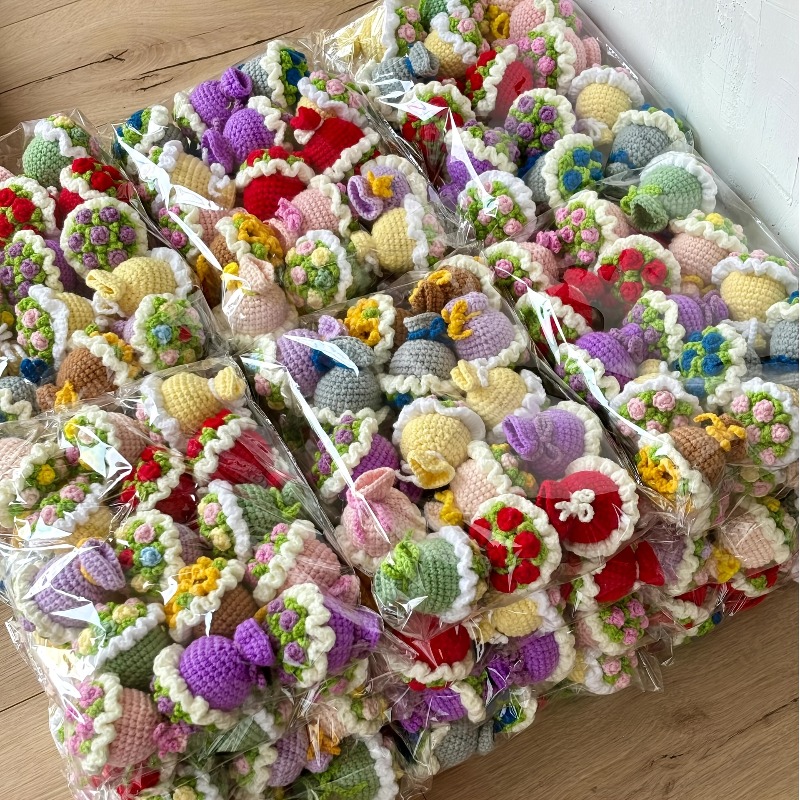 15 Pack Hand-Knitted Bouquets  - Baby Products Gift Pack recension och pris